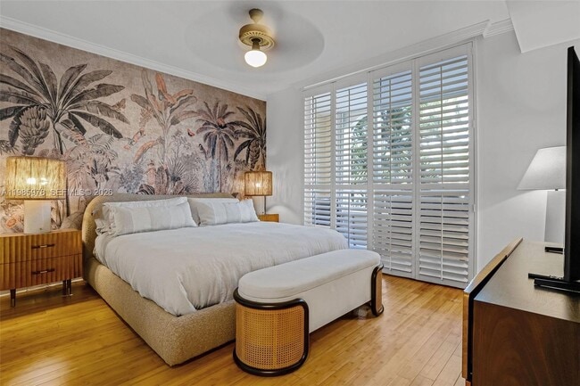 Building Photo - 725 Crandon Blvd