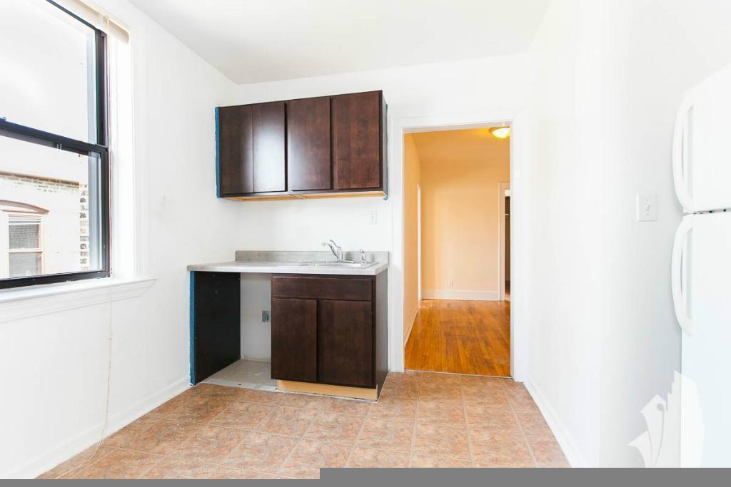 Building Photo - 2330 N Spaulding Ave