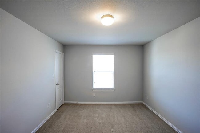 Building Photo - 8049 Arezzo Dr