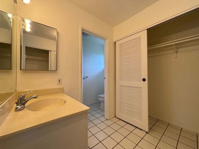 Building Photo - [4 Bed 2 Bath] Single Family Home with Large Backyard in Prime Aiea Location