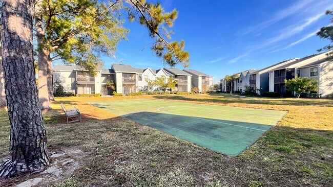 Building Photo - Cozy Casselberry Condo Available - Move In...