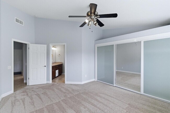Building Photo - 4221 E Everett Dr