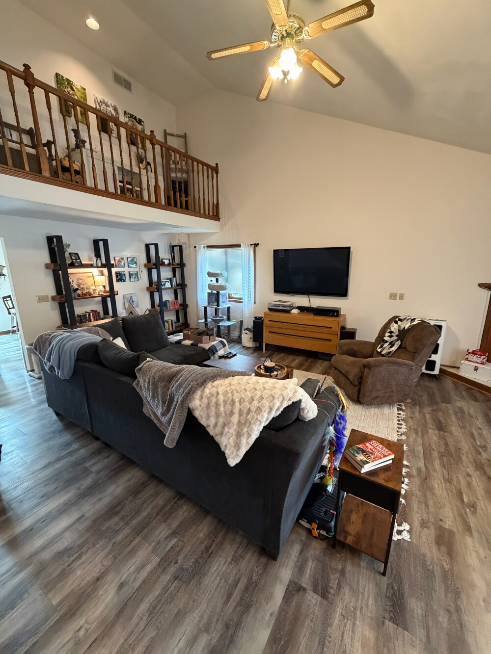 Building Photo - 5095 W Anita St