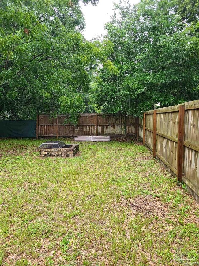 Building Photo - 6666 Allyn Way