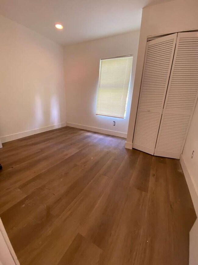 Building Photo - BEAUTIFUL HOME IN HOUSTON. MOVE IN READY!.