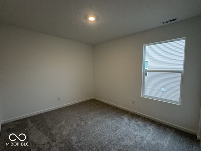 Building Photo - 3479 Seminole Dr