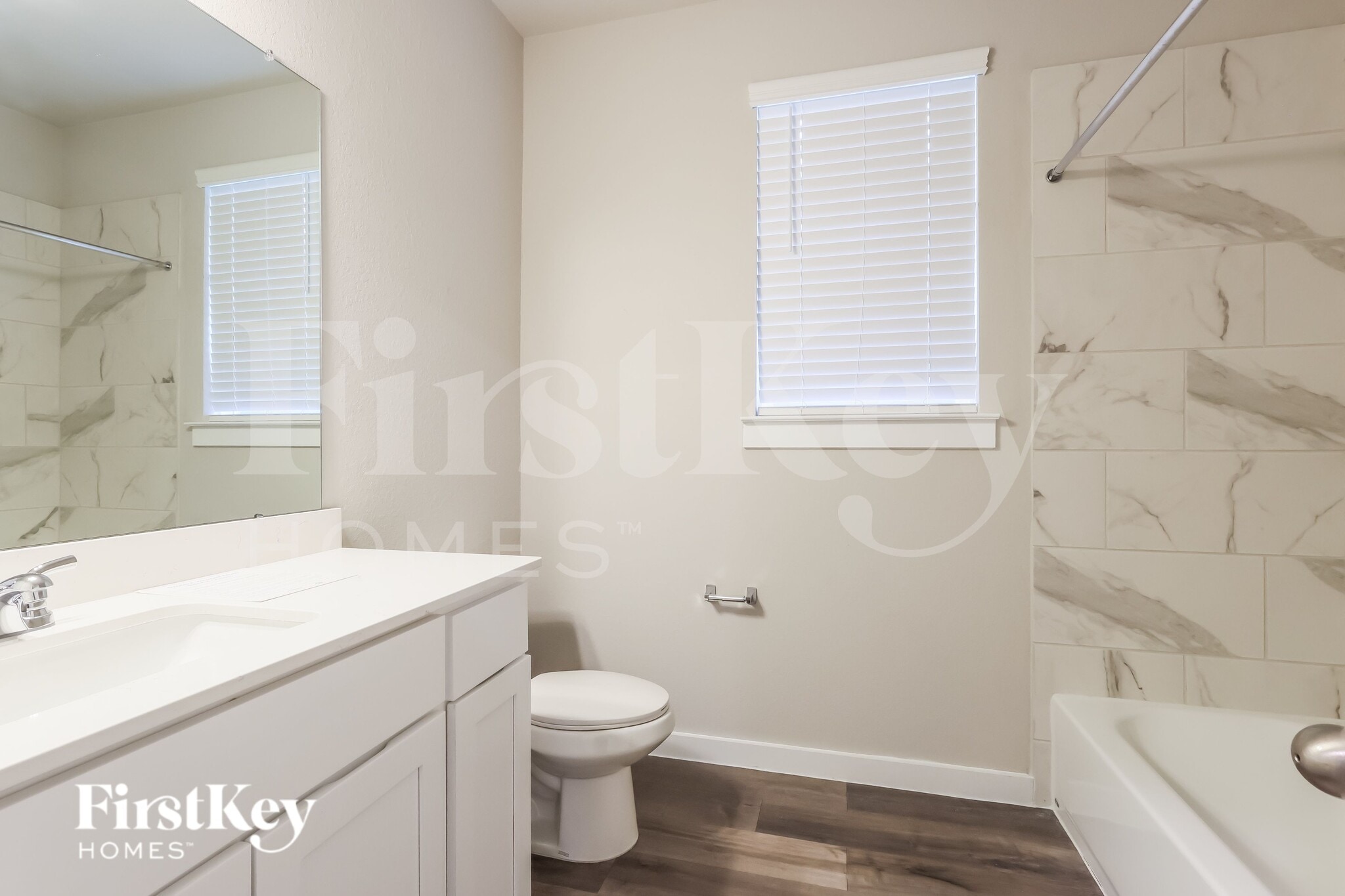 Building Photo - 381 N Centro Cir