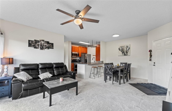 Primary Photo - 91-271-271 Hanapouli Cir