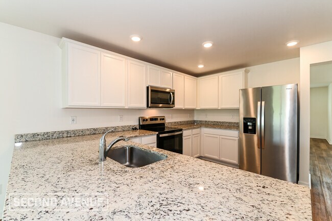 Building Photo - 1710 NW 18th St