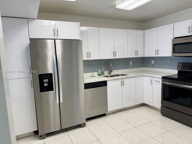 Building Photo - 20850 San Simeon Way