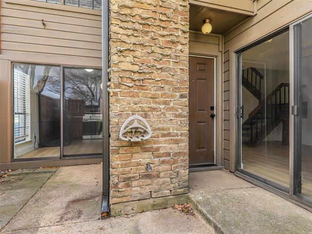 Building Photo - 333 Melrose Dr