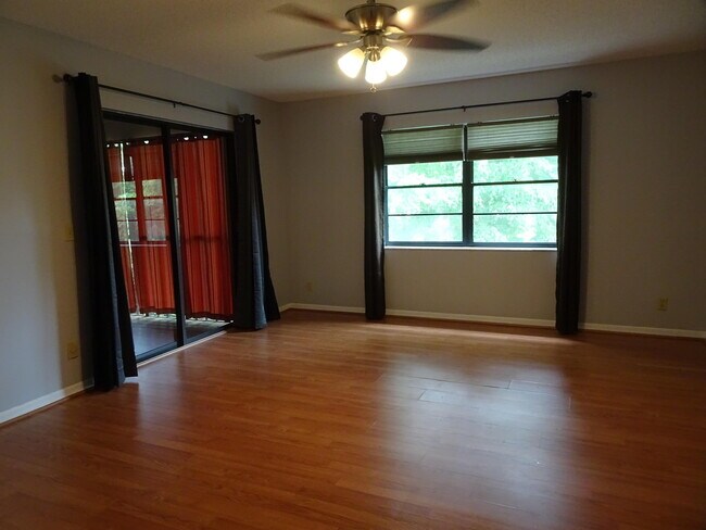 Building Photo - 12260 Sag Harbor Ct