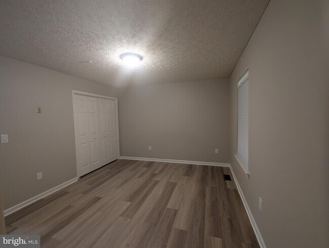 Building Photo - 629 Tripp Creek Ct