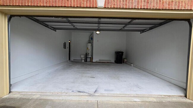 Building Photo - 2275 Copper Trail Ln NE