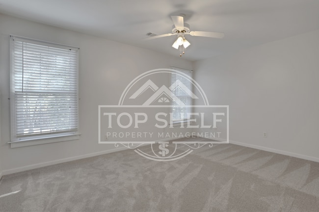 Building Photo - 127 Tara Blvd