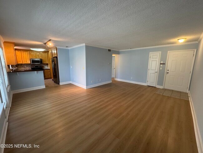 Building Photo - 3434 Blanding Blvd