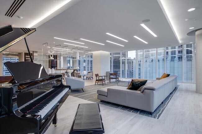 Building Photo - 515 Church St