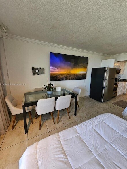 Building Photo - 19201 Collins Ave