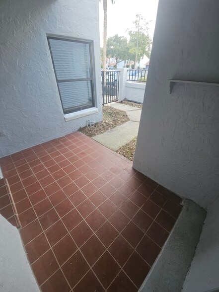 Building Photo - 4702 Capri Pl