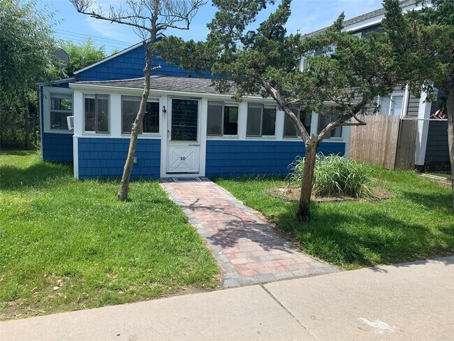 Primary Photo - 30 Bungalow Ln