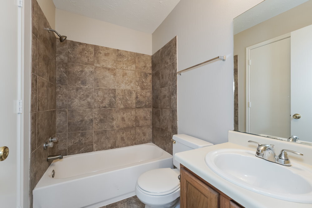 Building Photo - 8906 Belle Glen Dr