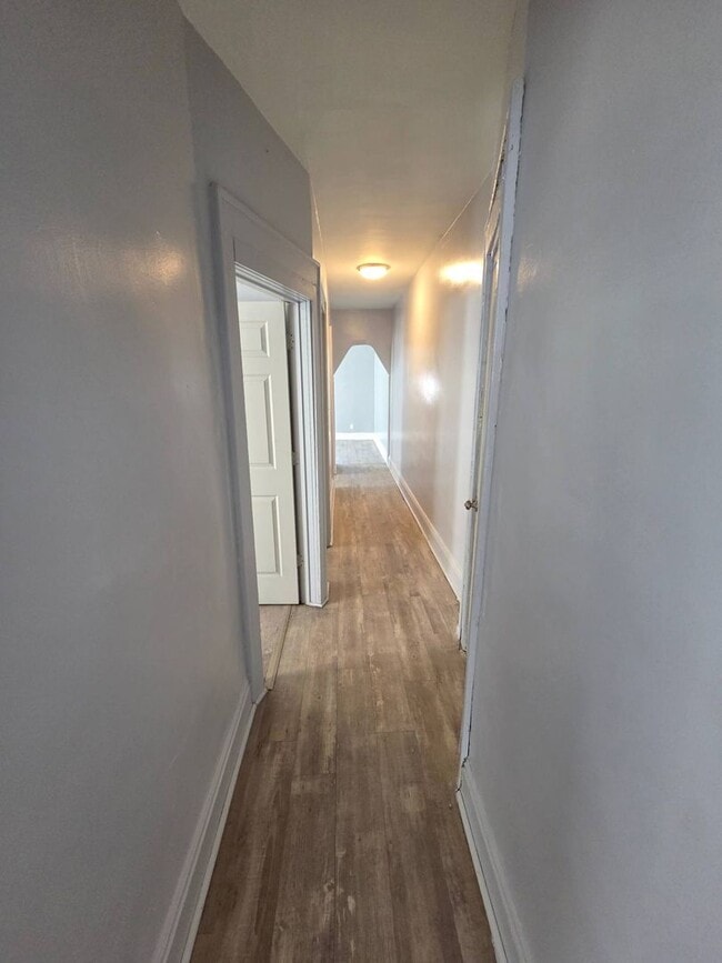 Building Photo - 4008 Ardmore Ave