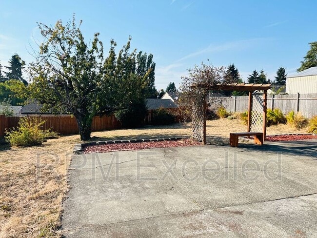 Building Photo - 25635 30th Ave S