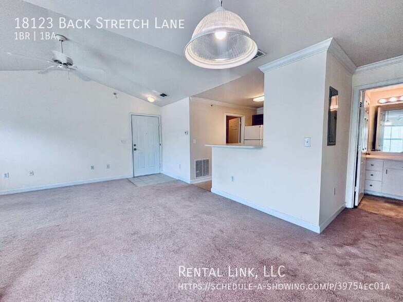 Building Photo - 18123 Back Stretch Ln