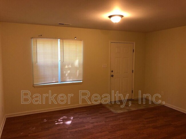 Building Photo - 4929 Coral Ridge Ct
