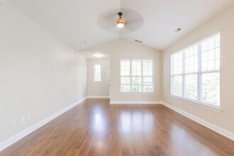 Building Photo - 6716 Mallard Park Dr