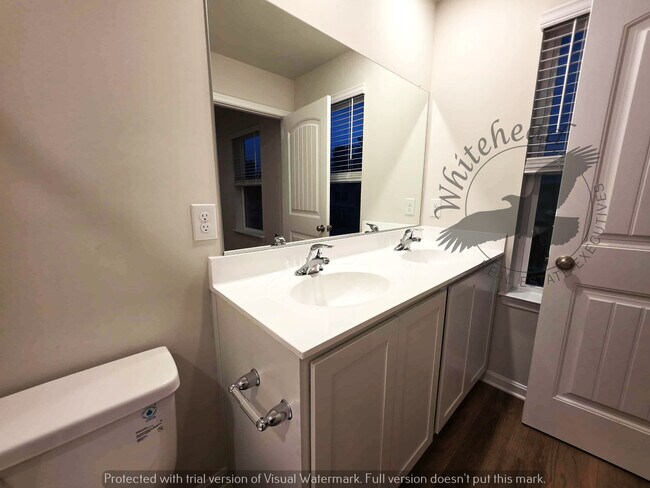 Building Photo - 822 Mersey Ln