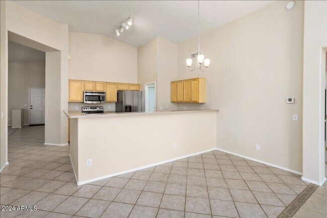 Building Photo - Spacious Corner Lot Home with 3-Car Garage in Surprise