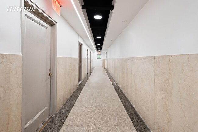 Building Photo - 370 Lexington Ave