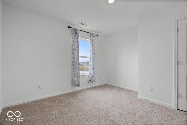 Building Photo - 8266 Juniper Ln