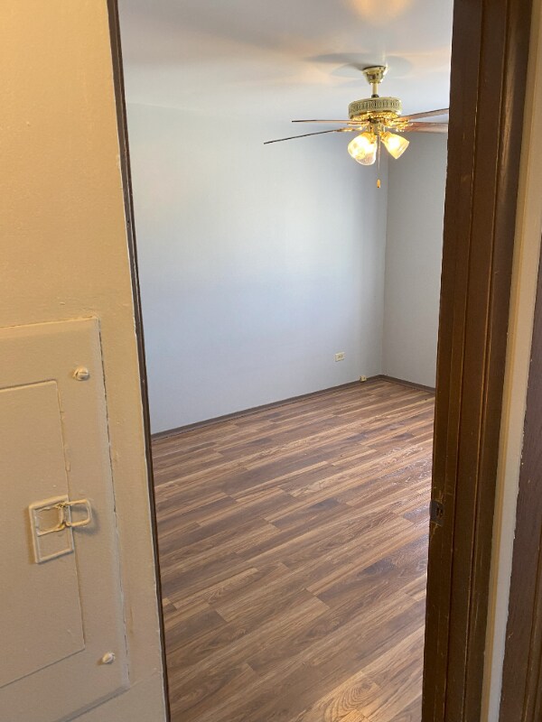 Building Photo - 236 S Yates Ave