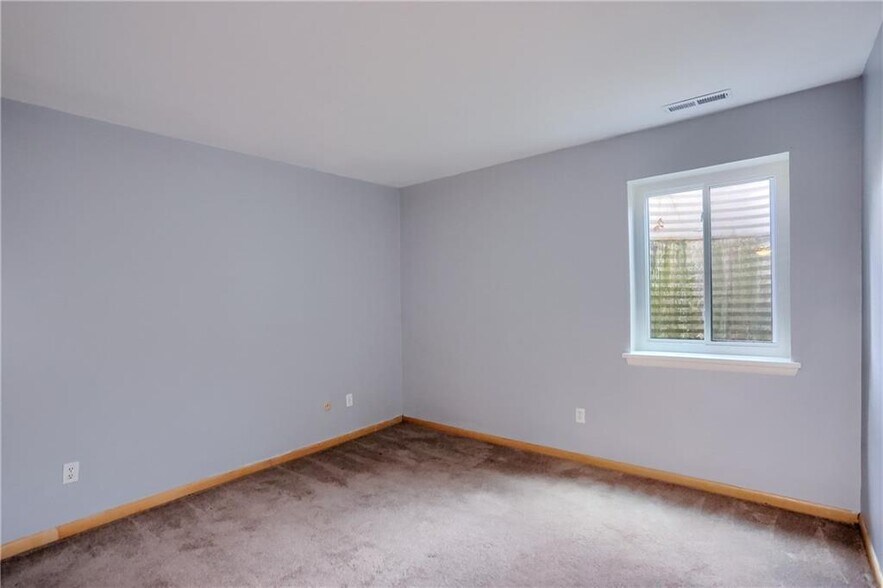 Building Photo - 1200 College Park Dr