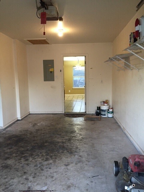 Building Photo - 3402 Warfield Dr