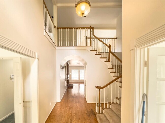 Building Photo - 16714 Colony Terrace Dr