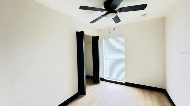 Building Photo - 7017 S Sandhurst Dr