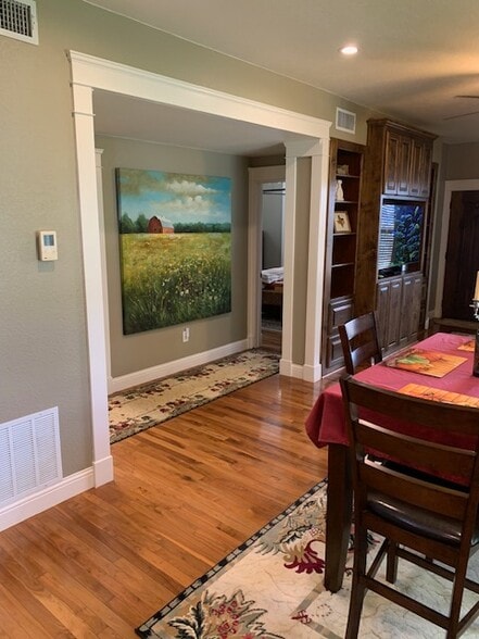 Building Photo - 3381 Sartain Rd