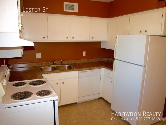 Building Photo - 2Bed/1Bath University Area, Triplex at Sug...