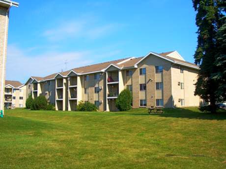 Building Photo - Evergreen  Square Apartments - Free 32" TV & $400 Off!