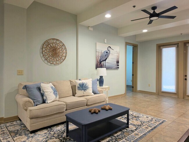 Building Photo - Ground floor 2/2 at The Enclave at Oak Hill