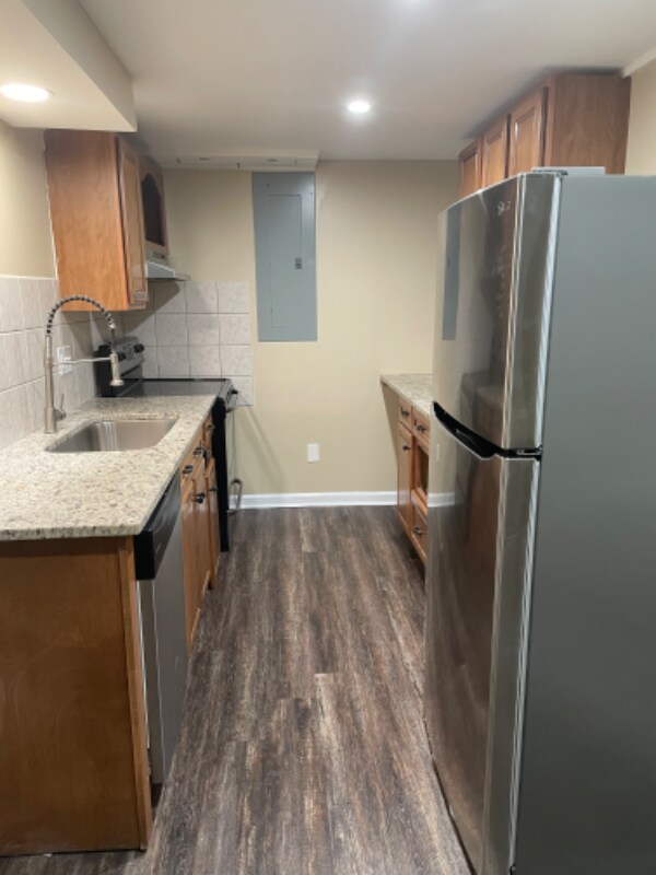 Building Photo - 3316 Cocoa Dr