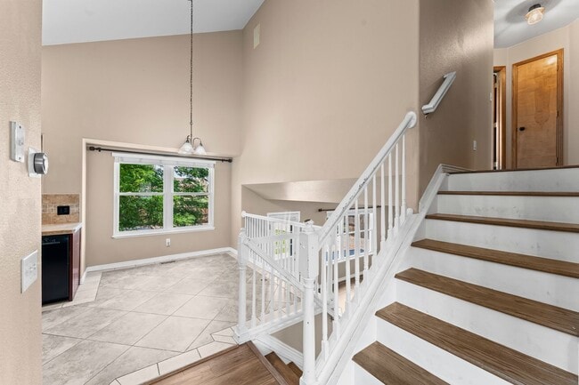 Building Photo - Beautiful 4 Bedroom Broadmoor Glen home - (D12 Schools)