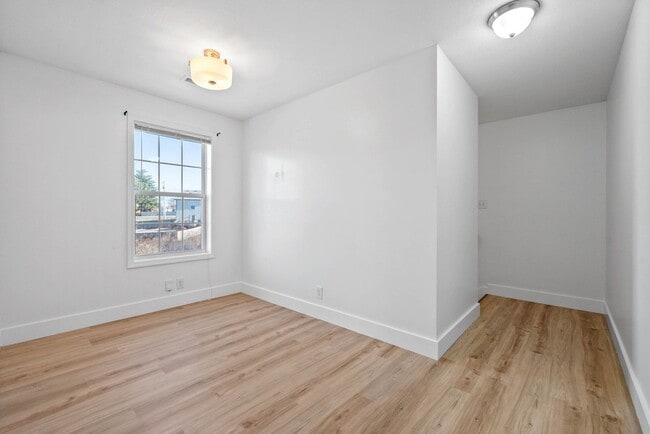 Building Photo - 112 Bob White Trail