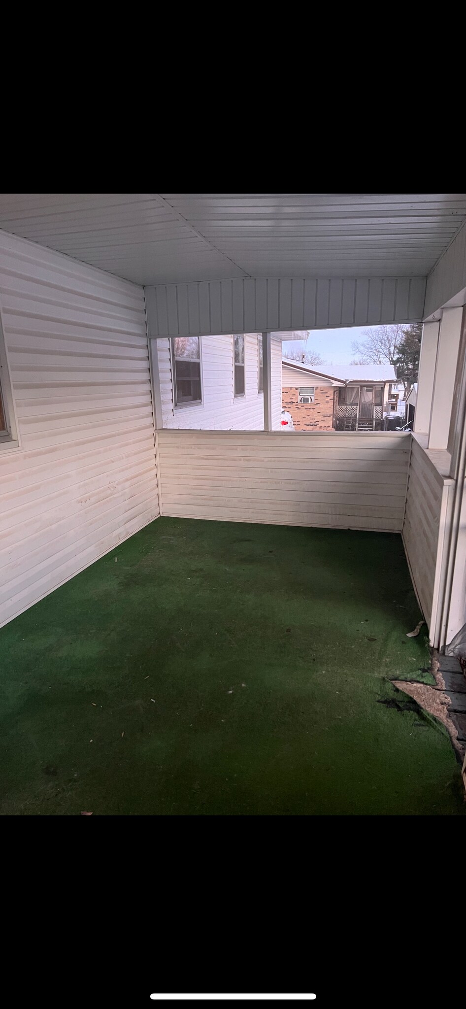 Sunroom - 17162 Betty Dr