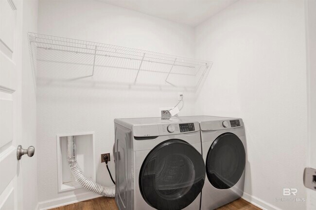 Building Photo - 24011 Citation Lp