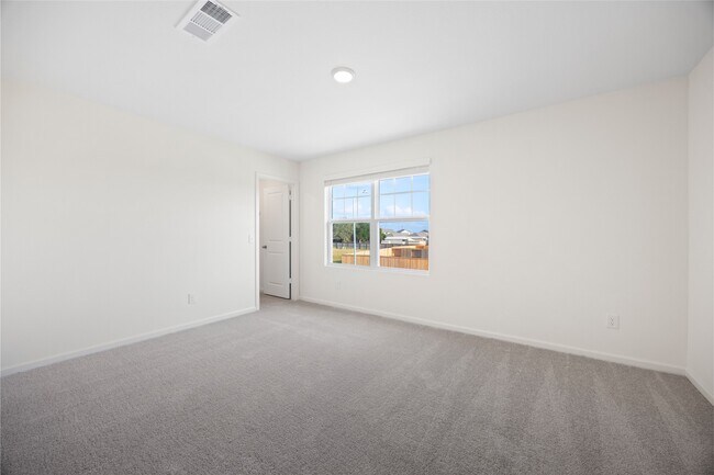 Building Photo - 8807 Vacek Xing Wy