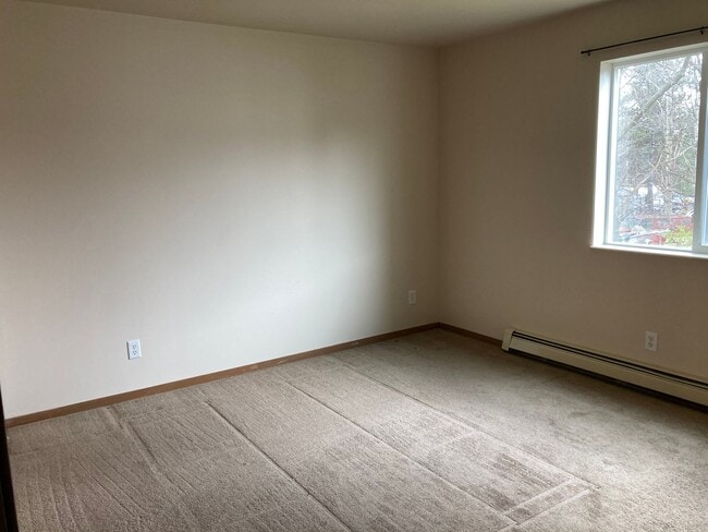 Building Photo - 1170 Dodds Dr